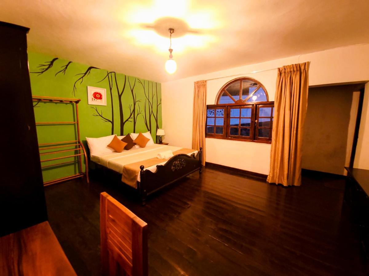Notre Dame D'Arcadia Hotel Nuwara Eliya Kültér fotó