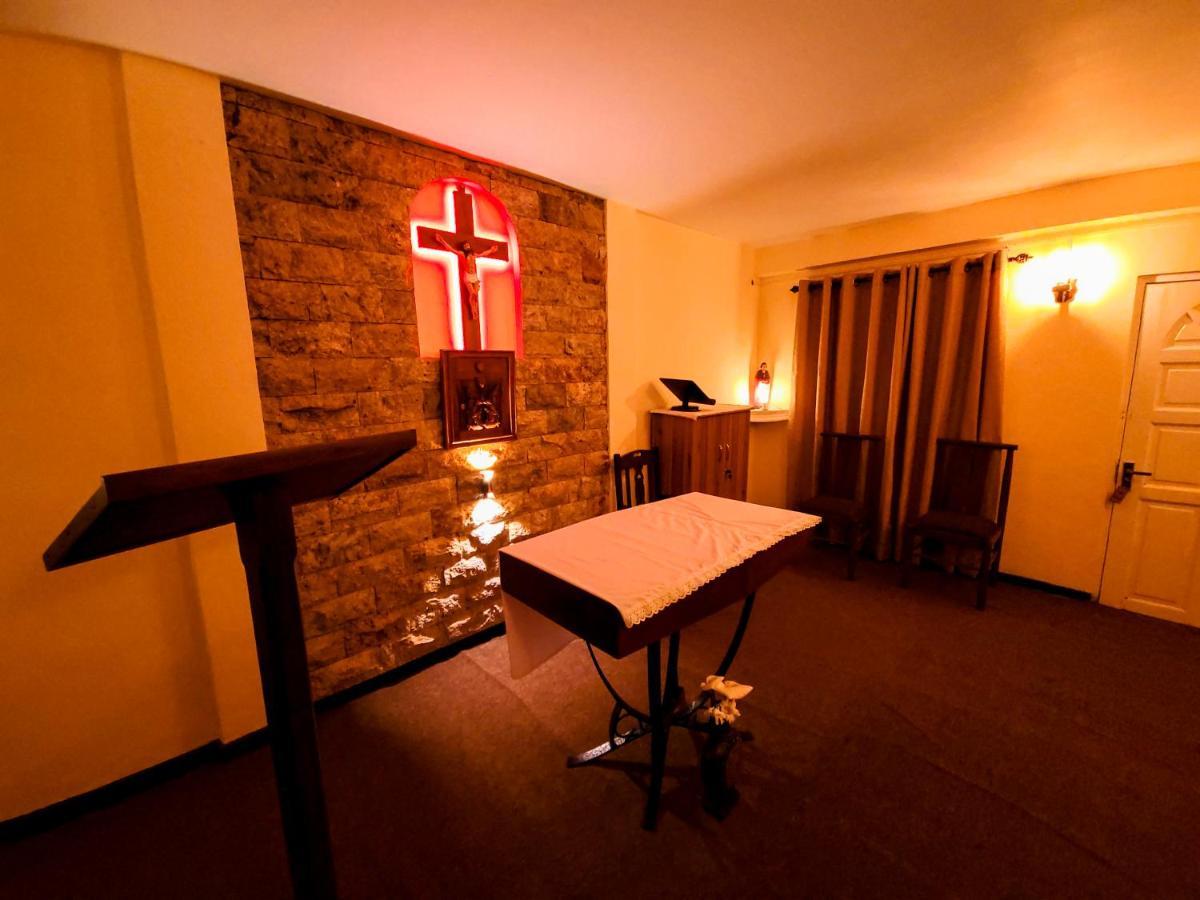 Notre Dame D'Arcadia Hotel Nuwara Eliya Kültér fotó
