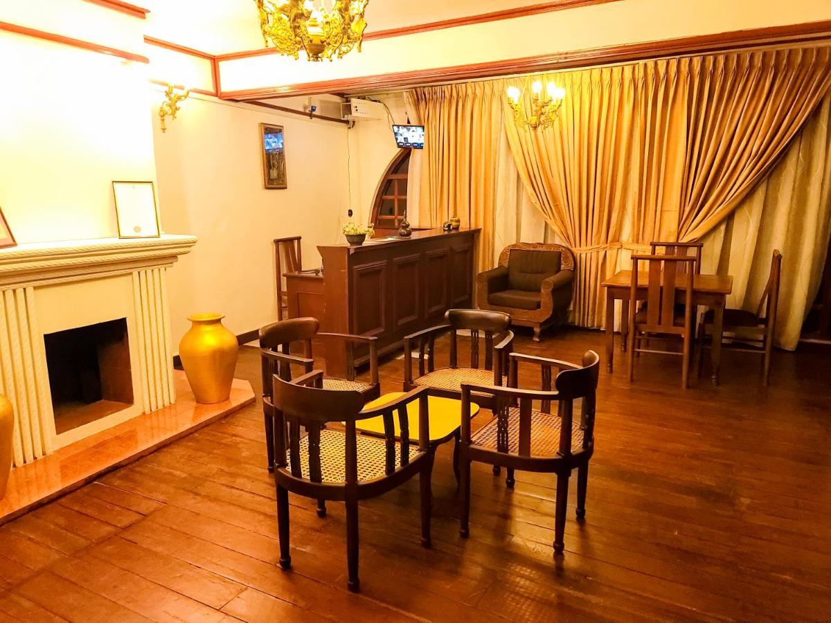 Notre Dame D'Arcadia Hotel Nuwara Eliya Kültér fotó