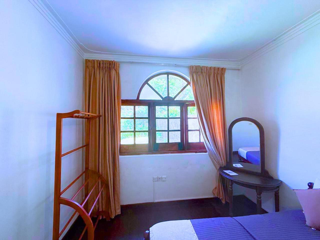 Notre Dame D'Arcadia Hotel Nuwara Eliya Kültér fotó