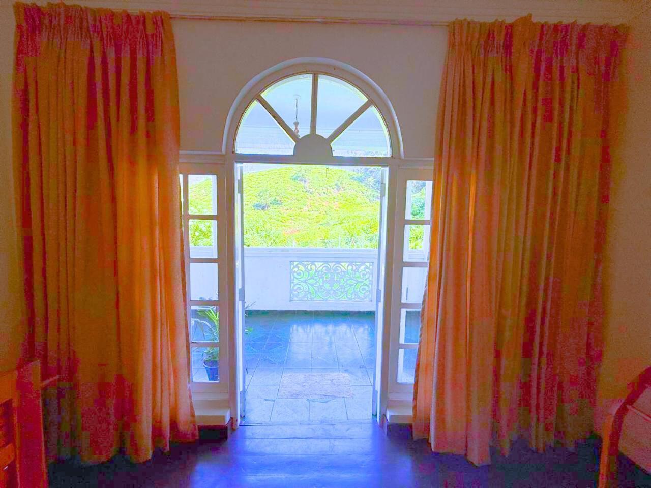 Notre Dame D'Arcadia Hotel Nuwara Eliya Kültér fotó